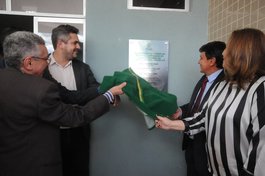 Governador e Fepiserh entregam reforma do pronto-socorro de Picos