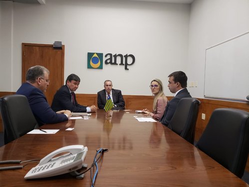 Governador se reúne com diretor geral da ANP
