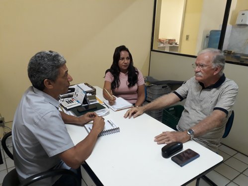 Gerente do PAA, Jirles Machado e o secretário Evandro Aragão