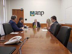 Governador se reúne com diretor geral da ANP
