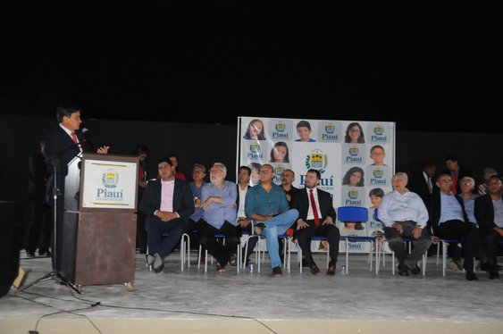 Entrega da reforma da  Escola de Teatro Gomes Campos