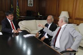 Governador em reunião com presidente da Abrazpe,  Helson Braga