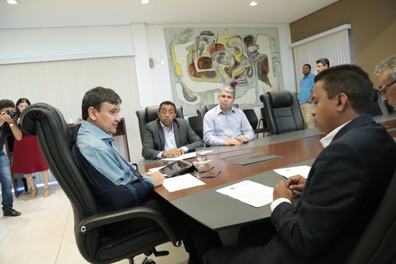 Audiência com o Dr. Francisco Costa, Prefeito de Sebastião Leal e o Prefeito de Floriano