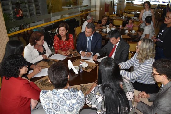 Governadores recebem carta de gestoras sobre políticas públicas para mulheres e jovens
