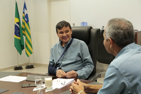 Audiência com o Dr. Francisco Costa, Prefeito de Sebastião Leal e o Prefeito de Floriano