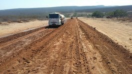 Pavimentação de rodovia de acesso ao Ceará