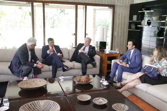 Governador tem encontro com o embaixador da França no Brasil, Michel Miraillet.