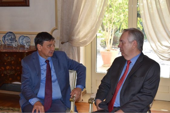 Governador tem encontro com embaixador de Portugal