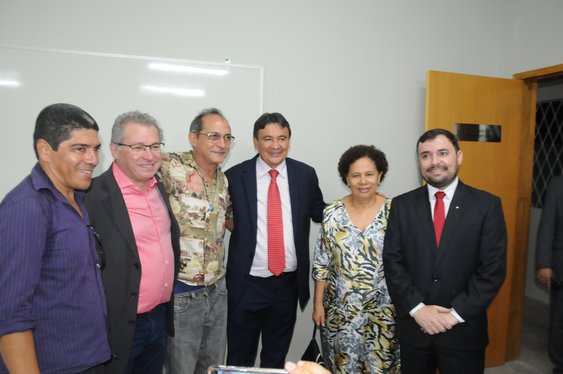 Entrega da reforma da  Escola de Teatro Gomes Campos