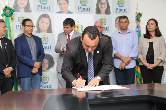 Solenidade de Assinatura do Termo de Cooperação Técnica entre a Universidade Estadual do Piauí e Fun