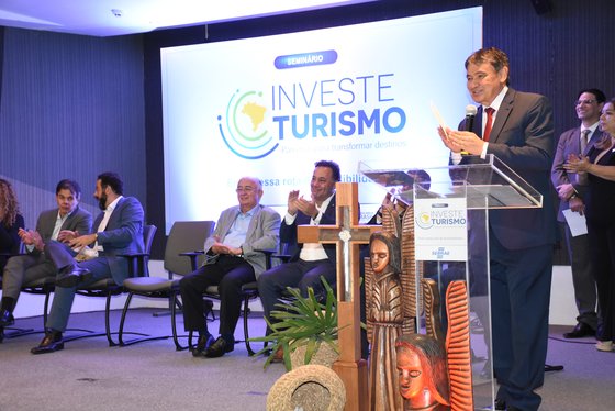 Seminário Investe Turismo com presença do Ministro do Turismo, Daniel Nepomuceno