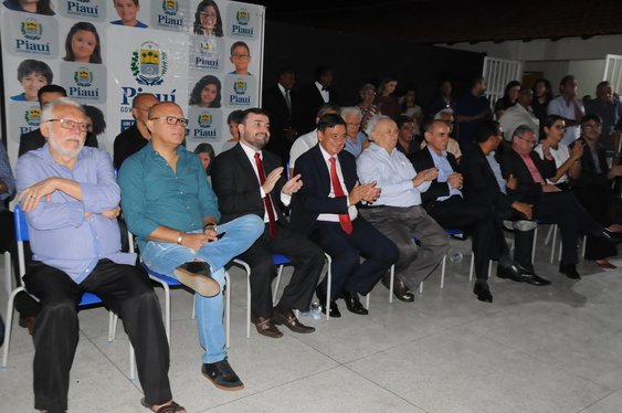 Entrega da reforma da  Escola de Teatro Gomes Campos