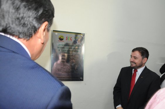 Entrega da reforma da  Escola de Teatro Gomes Campos