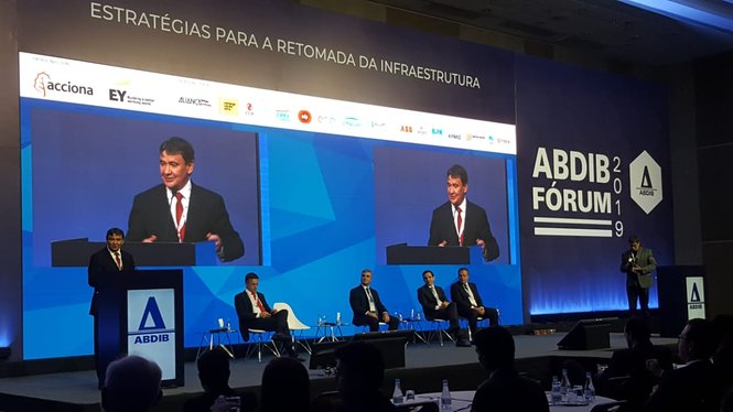 Fórum da Associação Brasileira da In­fraestrutura