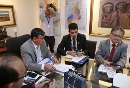 Governo firma parceria com IBGE para realização do Censo Demográfico 2020