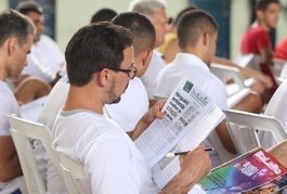 Reeducandos do sistema prisional do Piauí participam de revisão para o Enem